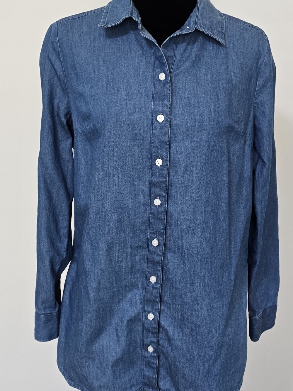 Crown & Ivy Women's Button-Down Denim Shirt - Blue
